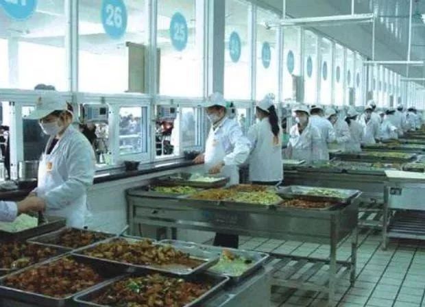 破解服裝工廠(chǎng)招人難 借鑒餐飲管理智慧，效率提升超50%